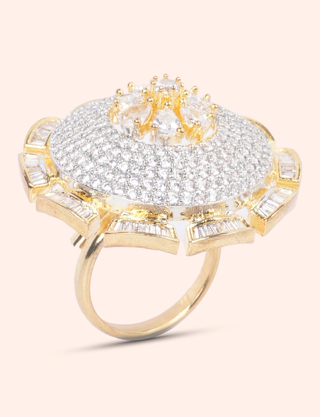 Elegant Gold Sparkle Ring