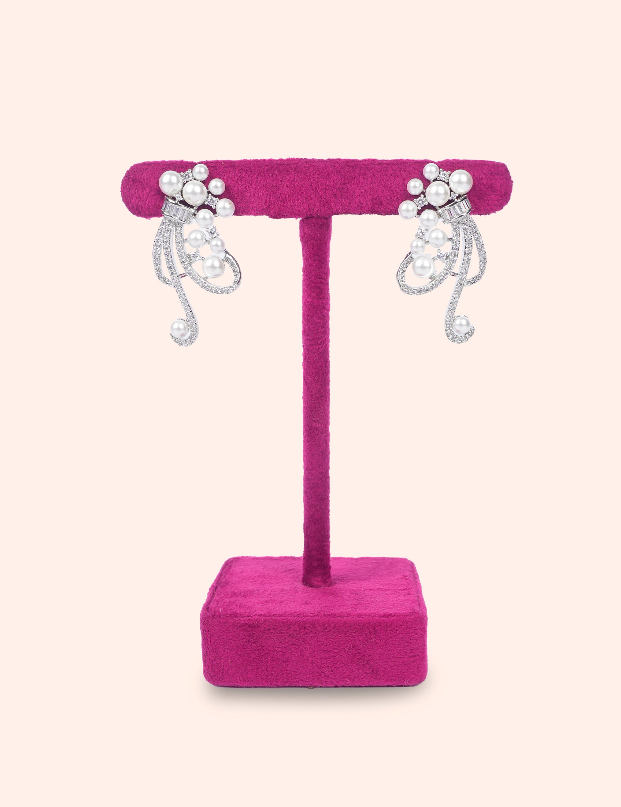 Elegant Pearl Flow Earrings