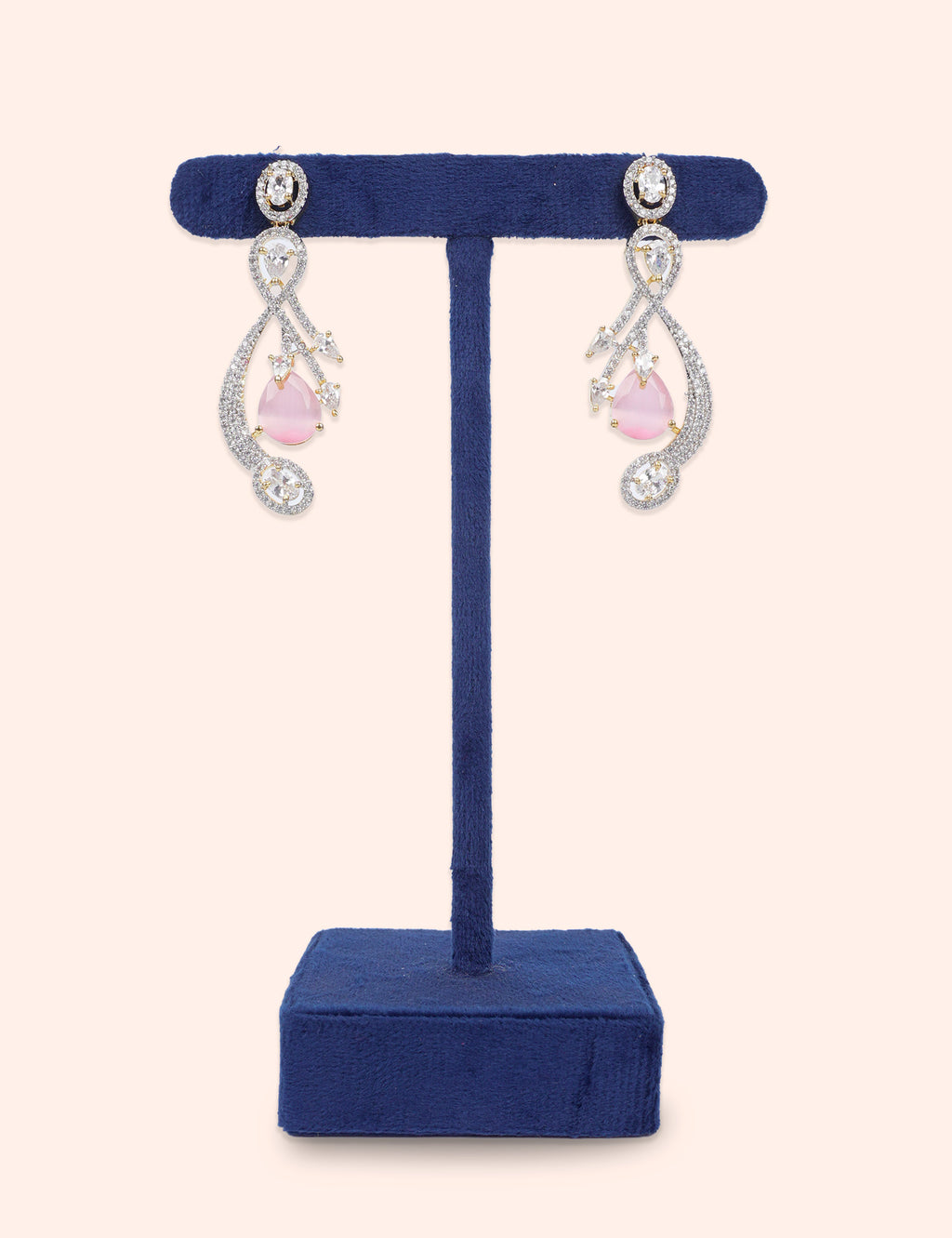 Noor Teardrop Elegance