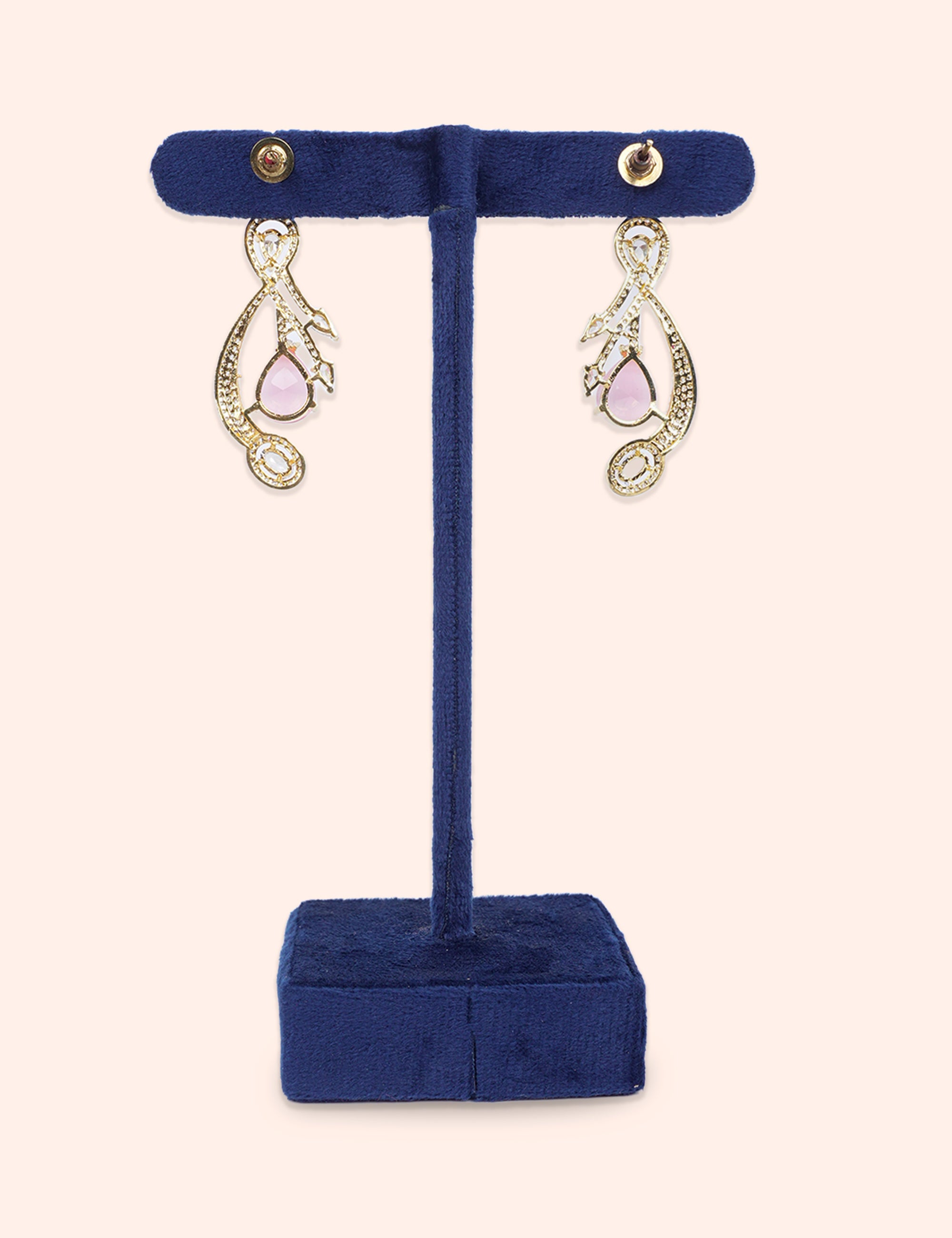 Noor Teardrop Elegance
